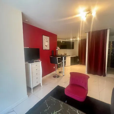 Studio Barok Proche Autoroute, Plages Et Attractions, Wifi - Tv, Calme Bessan Exterior photo