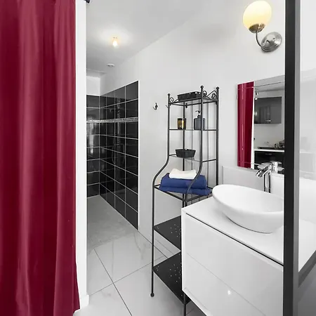 Studio Barok Proche Autoroute, Plages Et Attractions, Wifi - Tv, Calme Bessan Exterior photo